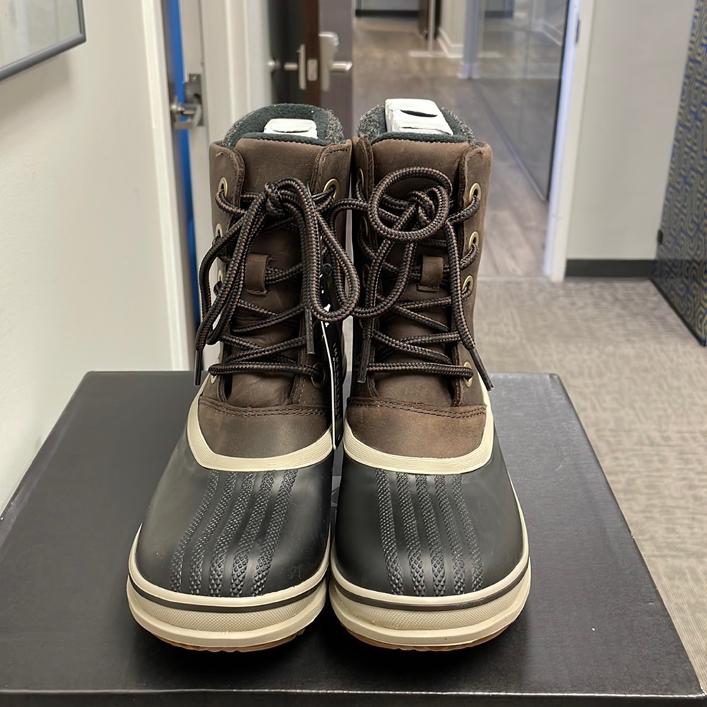 SOREL Slim Pack III Lace-Up Boots